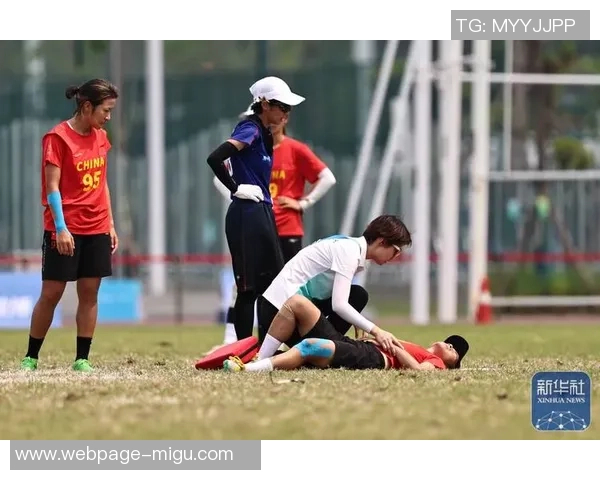 成都飞盘队边路渗透战术解析与实战应用探讨