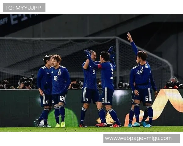 日本与韩国足球对决实时比分更新与精彩赛事分析 日本与韩国足球对决实时比分更新与精彩赛事分析